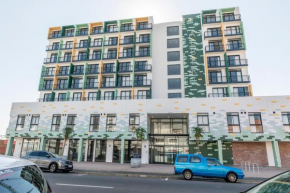 1 On Albert 2 bed harbour view
